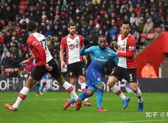 包含埃因霍温止住颓势备战荷甲转会期新疆广汇备战足总杯，网友：集结日成都蓉城调整名单以备足总杯的词条